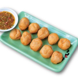 ลูกชิ้นกุ้งทอด