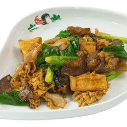 เส้นใหญ่ผัดซีอิ๊วเต้าหู้และเห็ด