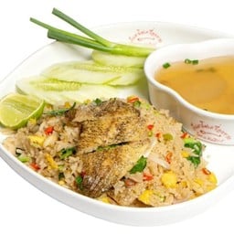 ข้าวผัดปลาสลิดพริกสด