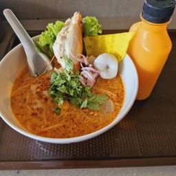 ก๋วยเตี๋ยวต้มยำทะเล