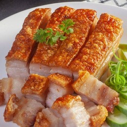 หมูกรอบเฉยเฉย 100กรัม หรือ 1ขีด