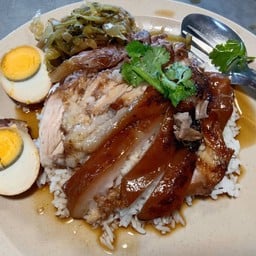 ร้านนายหัว ข้าวขาหมู ข้าวมันไก่