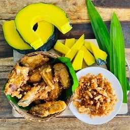 กล้วยทอดกลอย ตี๋ หมวย