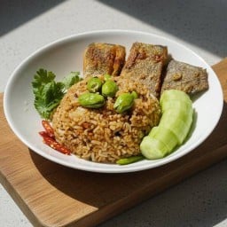 ข้าวผัดน้ำพริกครัวคุณเบญ