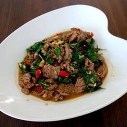 ผัดกระเพราเนื้อ