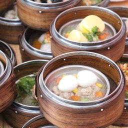 หมู&ไข่นกกระทา