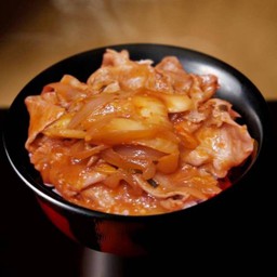 ข้าวหน้า หมูผัดกิมจิ Kimchi Pork Rice Bowl