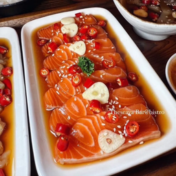 แซลม่อนดอง SET พร้อม ข้าวสาหร่าย น้ำจิ้มชีฟู้ด