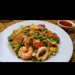 สุกี้ทะเลผัดแห้ง