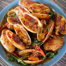 หอยลายผัดพริกเผา