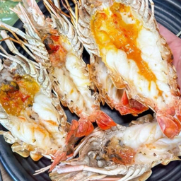 กุ้งแม่น้ำเผา 10ตัวสดๆร้อนๆ