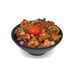 ข้าวหน้าไก่กรอบซอยออเนียน (ข้าวญี่ปุ่น)