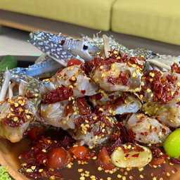 ยำปูม้าไข่ 3-4ตัว 1กระดอง น้ำยำ ปลาร้า จุกๆ