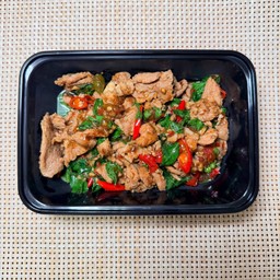 กะเพราหมูชิ้น