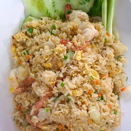 ข้าวผัดกุ้งหมึกใหญ่