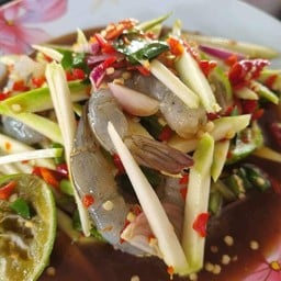 ร้านยำกินแซ่บ สุขุมวิท115