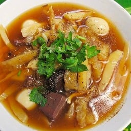 ร้านกระเพาะปลาเยาวราชต้นตำหรับ(บิ๊กซีสุวินทวงศ์ชั้น 1) กระเพาะปลาแท้สาขาที่ 1(ชั้น1)