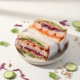 Chicken Ham Sausage Sandwich (แซนวิชไส้กรอกแฮมไก่)