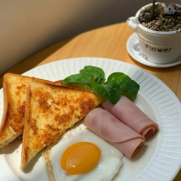 Breakfast Set Ham ไข่ดาว