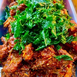 ปลาดุกทอดกรอบผัดพริกแกง