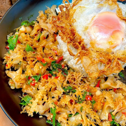 ข้าวกระเพราแมงกะพรุน จุกๆ L