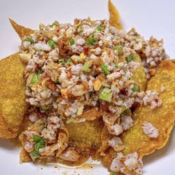 เกี๊ยวกรอบต้มยําแห้ง