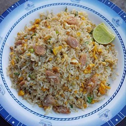ข้าวผัดแหนม