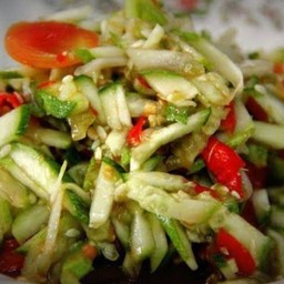 ตำแตงกวา