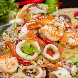 (ยำวุ้นเส้นทะเล)