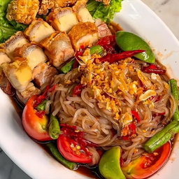 ตำเส้นเล็กหมูกรอบ M