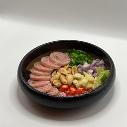 แหนมทรงเครื่อง