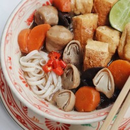 V5 Pho Tau Hu Vegan เฝอเต้าหู้วีแกน