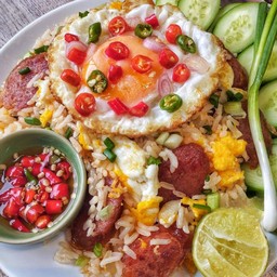 ข้าวผัดกุนเชียงไข่ดาว