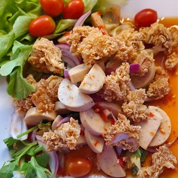 ยำหมูยอไก่กรอบ