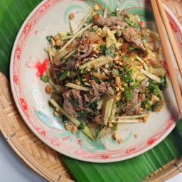 Y2 Goi Bo Xoai ยำเนื้อเมซงไซ่ง่อน