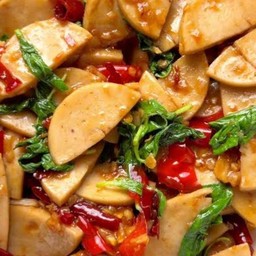 ข้าวหน้ากระเพราหมูยอ