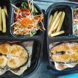 สเต็กปลาแซลม่อนซอสเทอริยากิ