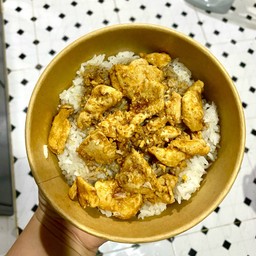 ข้าวไก่ทอดกระเทียม