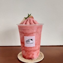 สตรอเบอร์รี่สมูทตี้