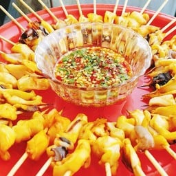 หมึกย่างไม้ละ 6 บาท (ยกชุด)