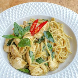 สปาเก็ตตี้กระเพราไก่