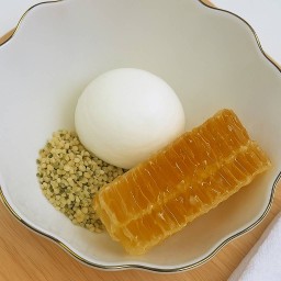 กรีกโยเกิร์ต + honey comb
