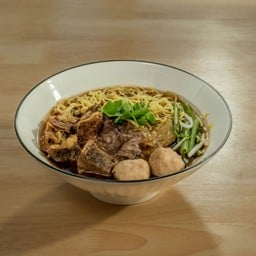 Superเนื้อ98 ก๋วยเตี๋ยวเนื้อตุ๋น