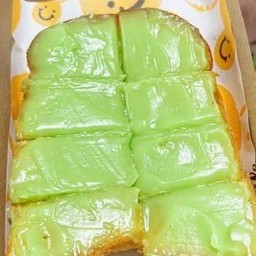 ขนมปังปิ้ง สังขยาใบเตย