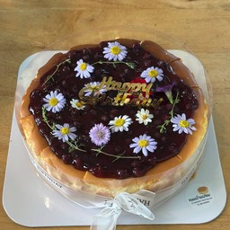 ชีเค้กหน้าไหม้ บลูเบอรี่