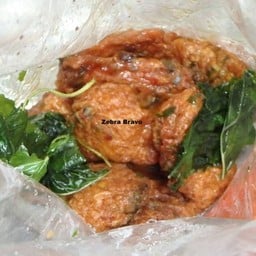 ทอดมันวรรณภา ตลาดนัดเช้าพัฒน์พงษ์