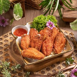 ปีกไก่ทอดน้ำปลา