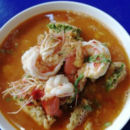 แกงส้มชะอมกุ้งสด