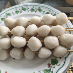 ลูกชิ้นปลาทอด