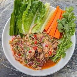 ยำปลากระป๋อง(ผักแอ้ม)